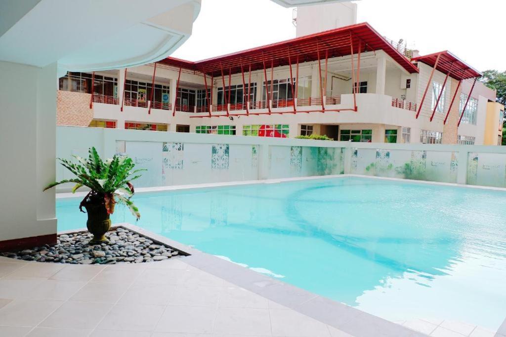 Cityland Tagaytay Taal Lake View City View Free Pool Parking Studios With Balcony Are City View Tagaytay City Eksteriør billede