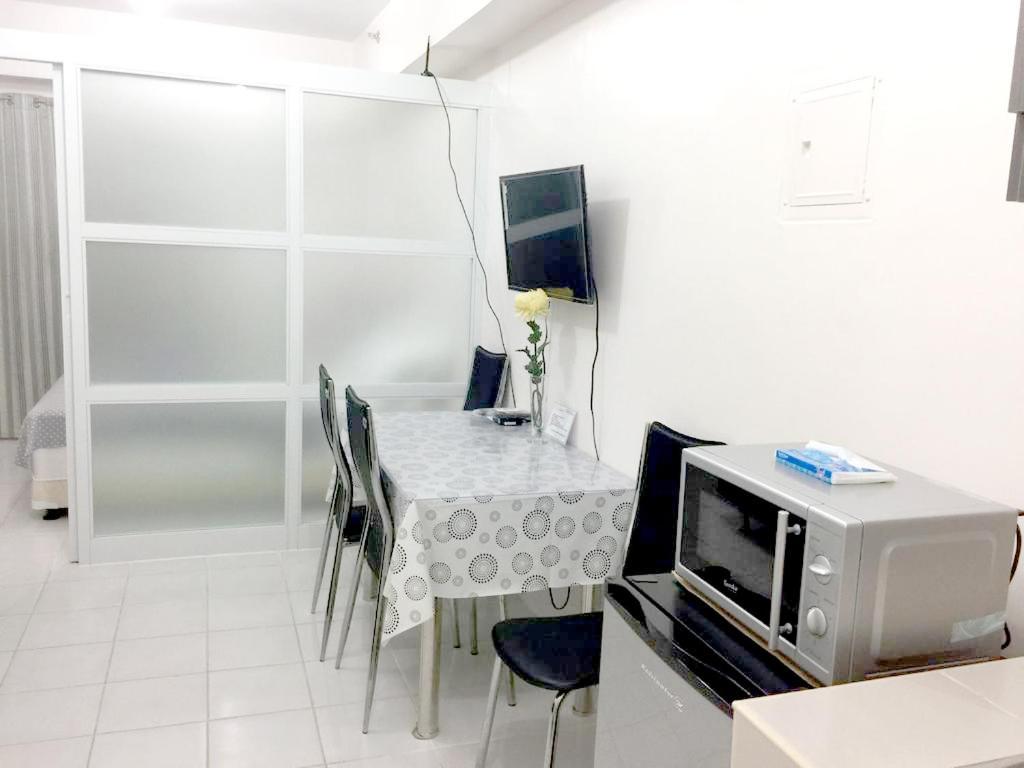 Cityland Tagaytay Taal Lake View City View Free Pool Parking Studios With Balcony Are City View Tagaytay City Eksteriør billede