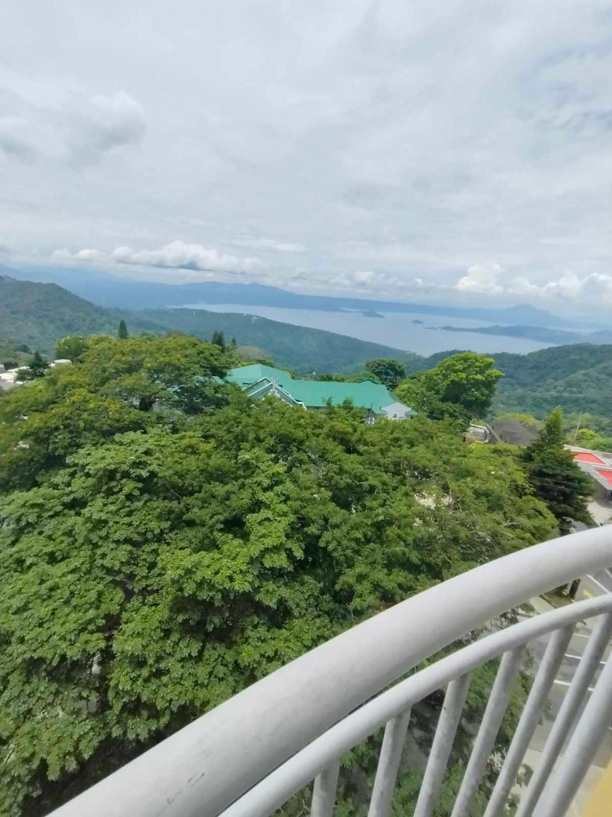 Cityland Tagaytay Taal Lake View City View Free Pool Parking Studios With Balcony Are City View Tagaytay City Eksteriør billede