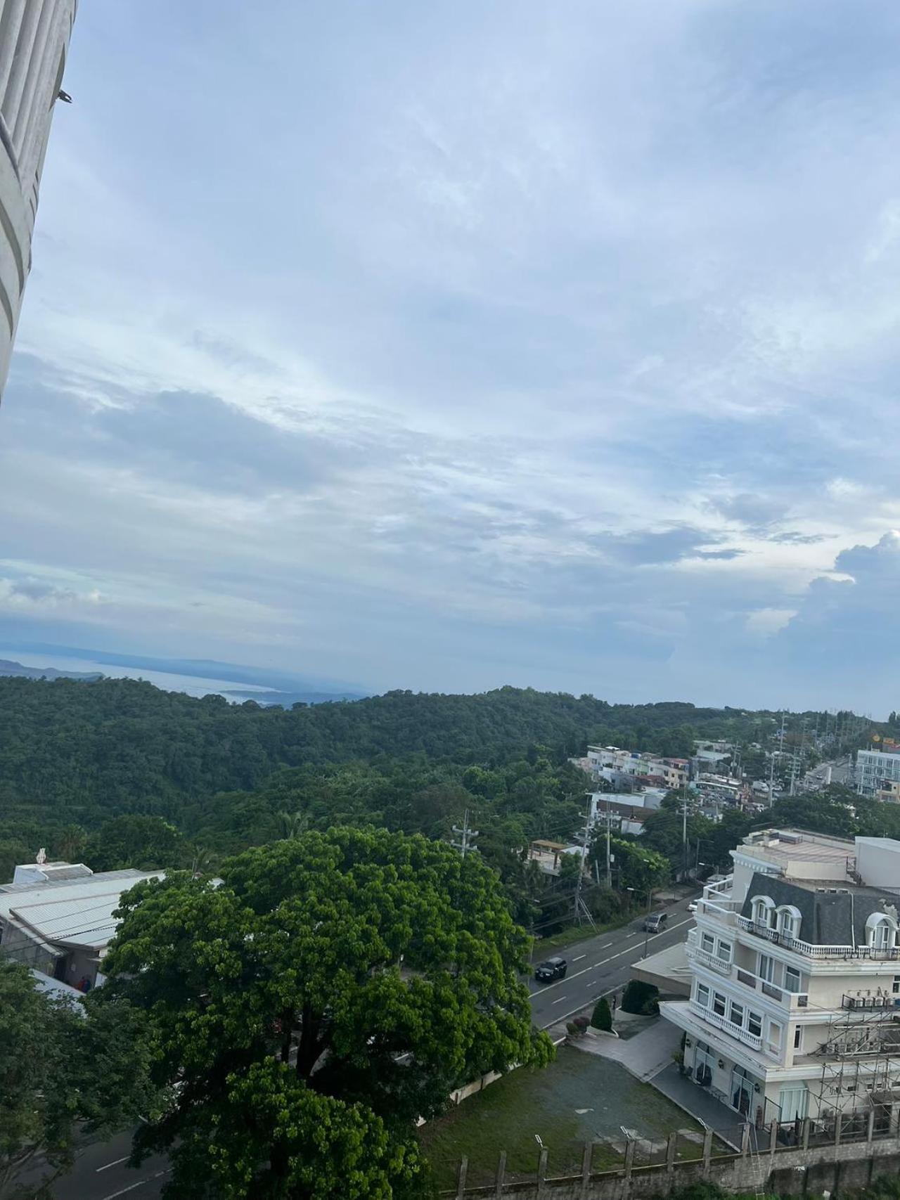 Cityland Tagaytay Taal Lake View City View Free Pool Parking Studios With Balcony Are City View Tagaytay City Eksteriør billede